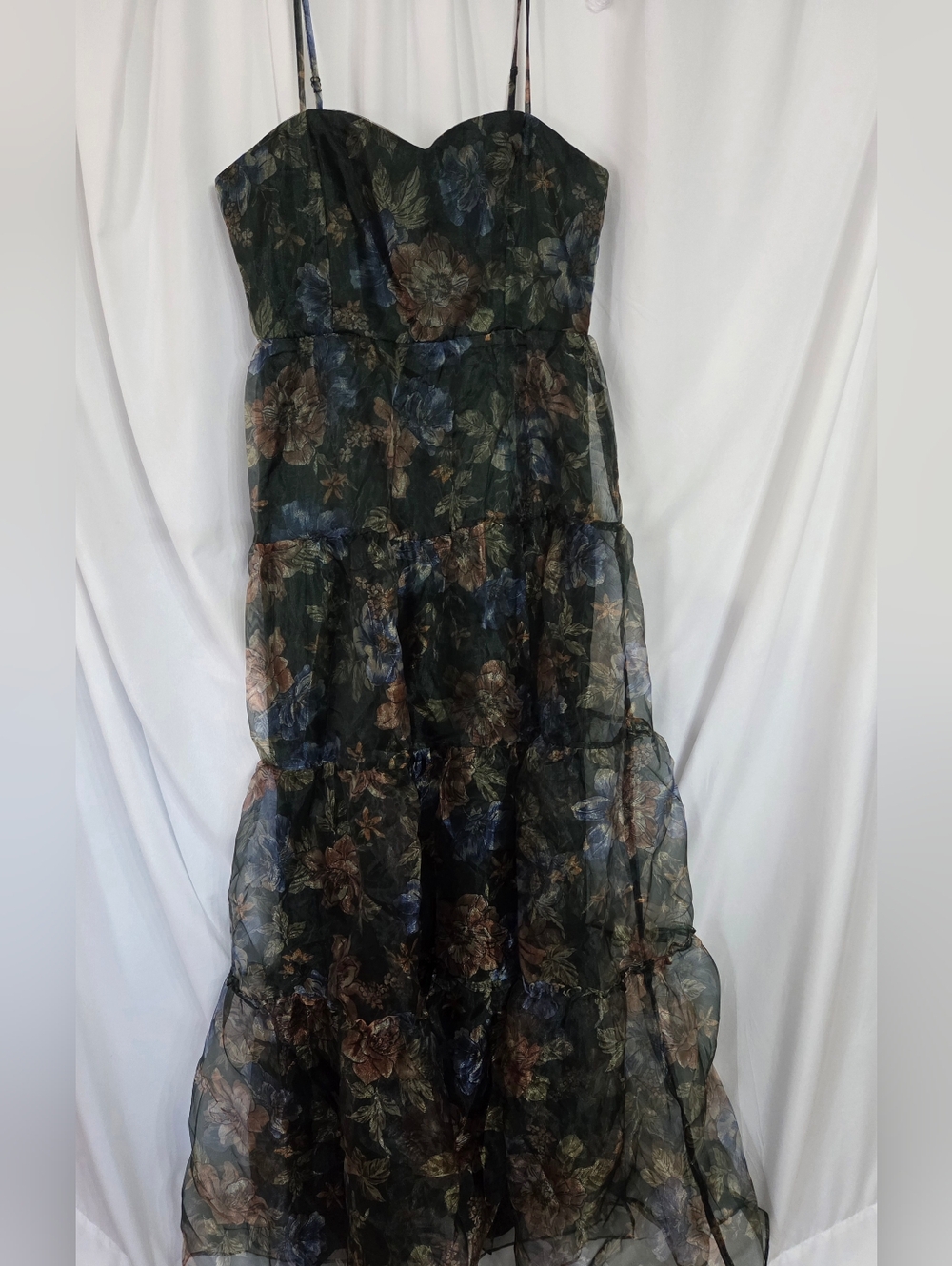 Lulu's Green Floral Maxi Dress with Blue and Brown Accents - Picture 5 of 12